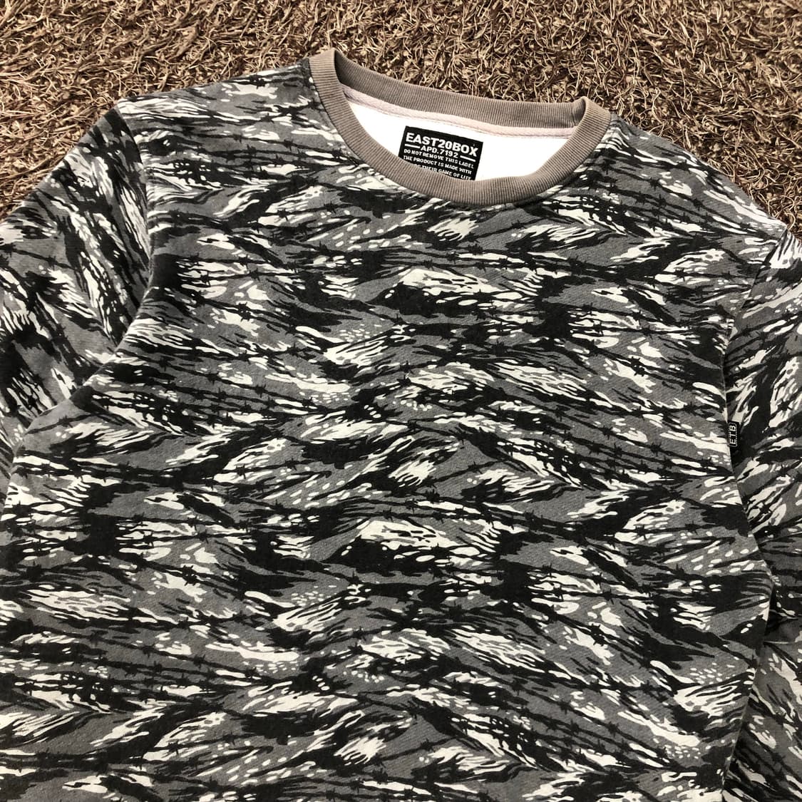 EAST20BOX JPN 빈티지 카모 맨투맨 상품이미지2