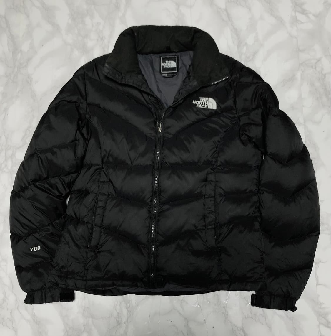 노스페이스 패딩 경량 구스다운 여성용 센터로고 상품이미지2