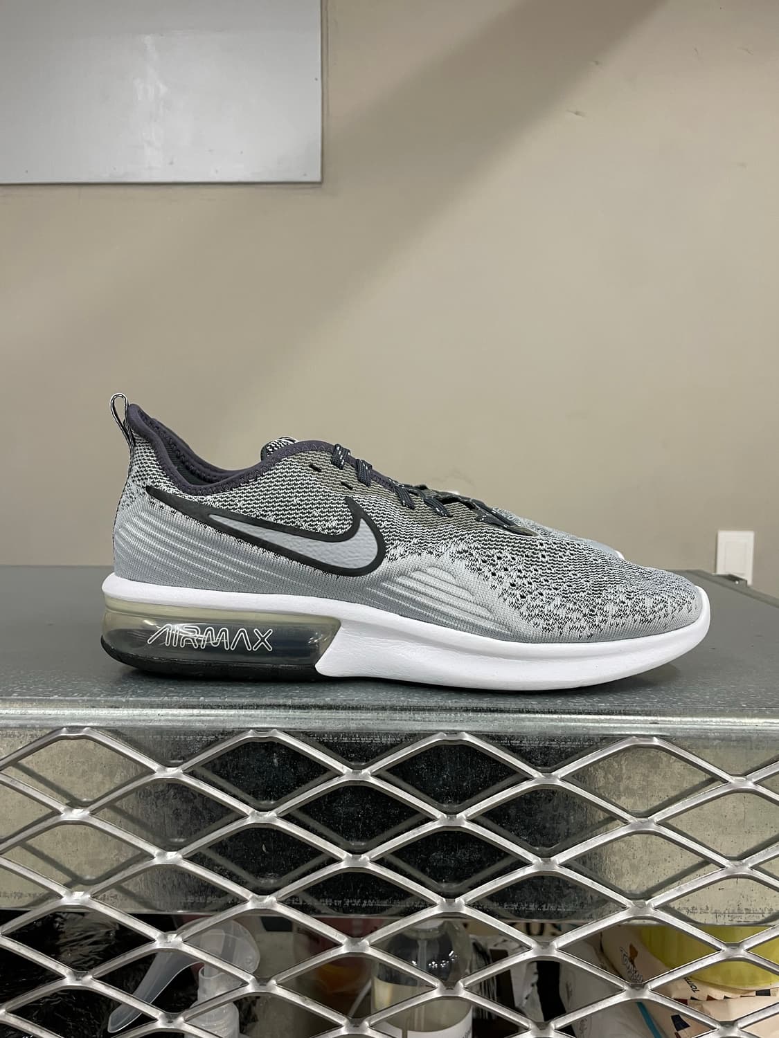 나이키 에어맥스 시퀀스4 울프그레이 275 상품이미지4