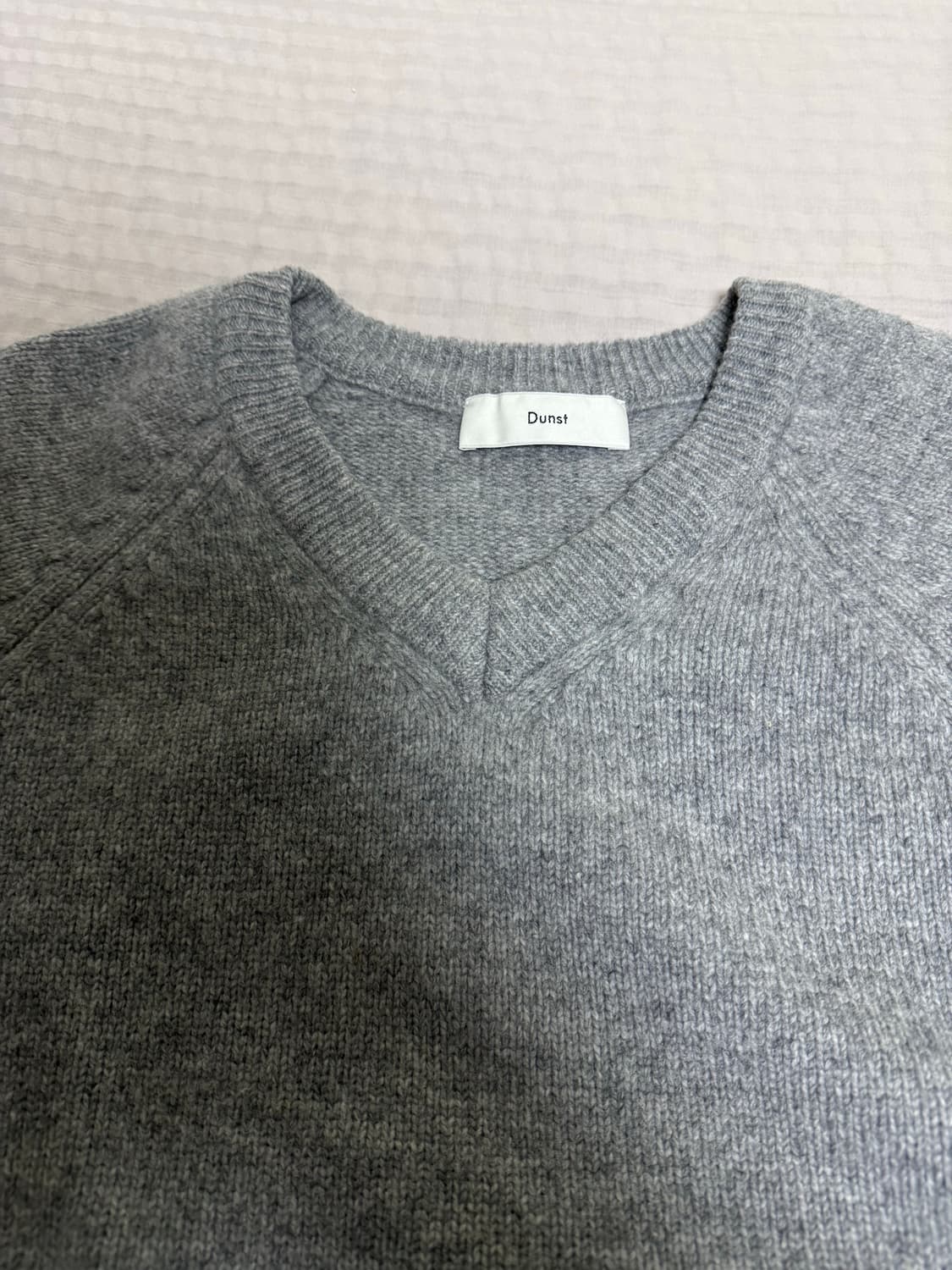 던스트 브이넥니트 M 상품이미지2