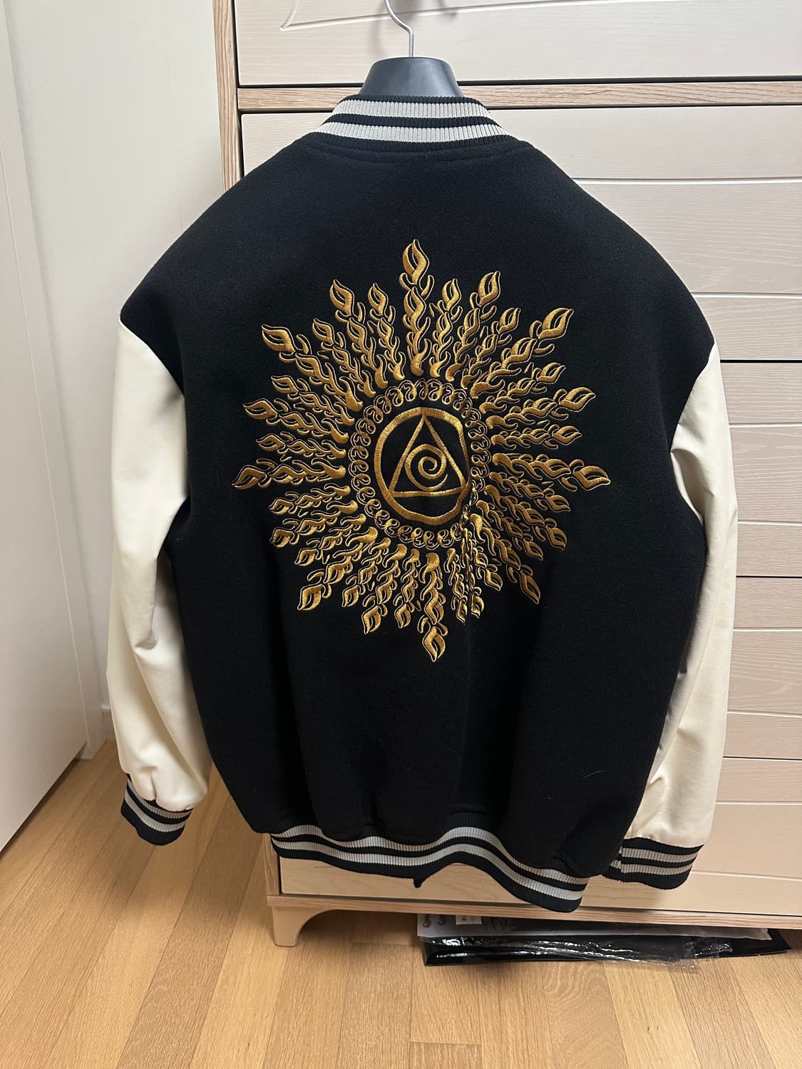 [L] 스투시x드리스반노튼 바시티 자켓 상품이미지3