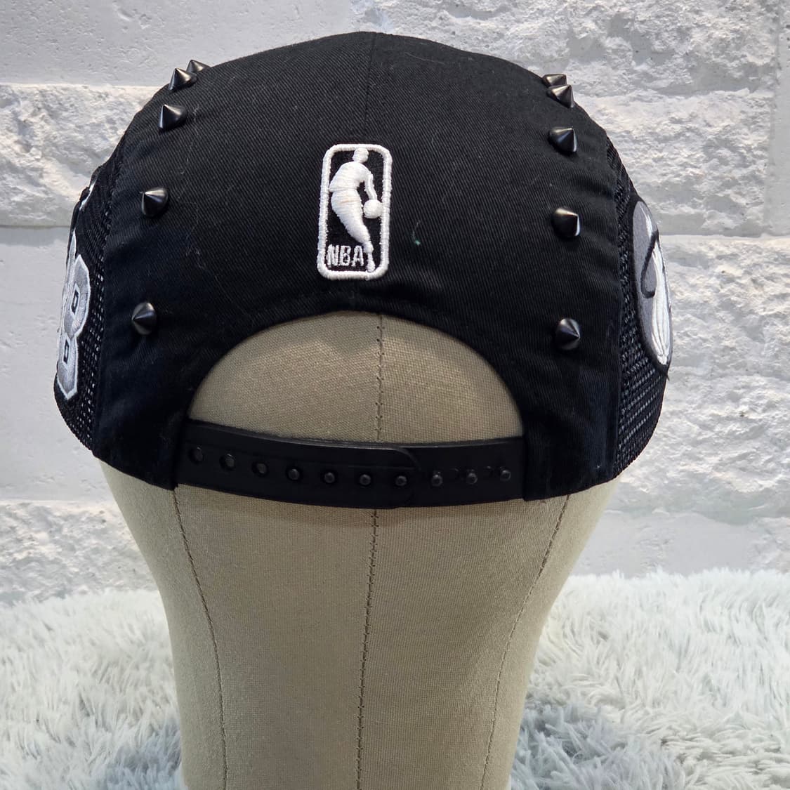p1-1:NBA 마이애미 히트 스터드 블랙 메쉬 스냅백(56~60) 상품이미지6