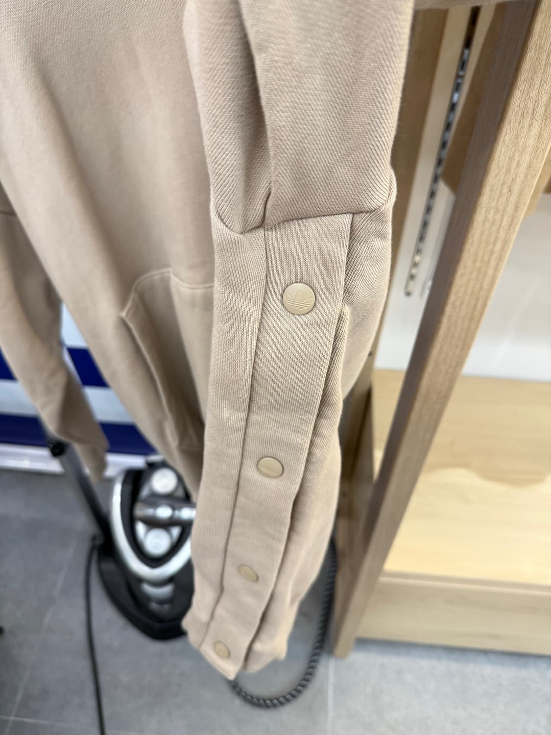 아디다스 오트밀 후드티 상품이미지7