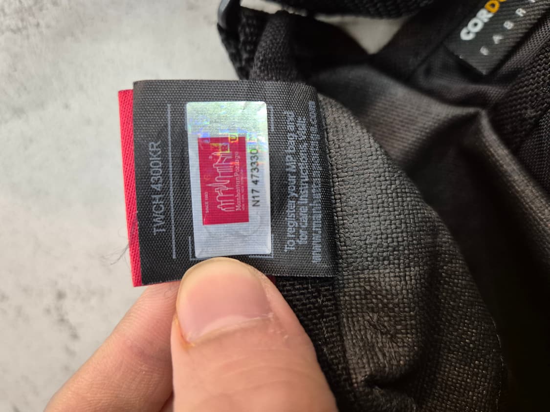 디스이즈네버댓 맨하탄포티지 블랙 크로스백 상품이미지7