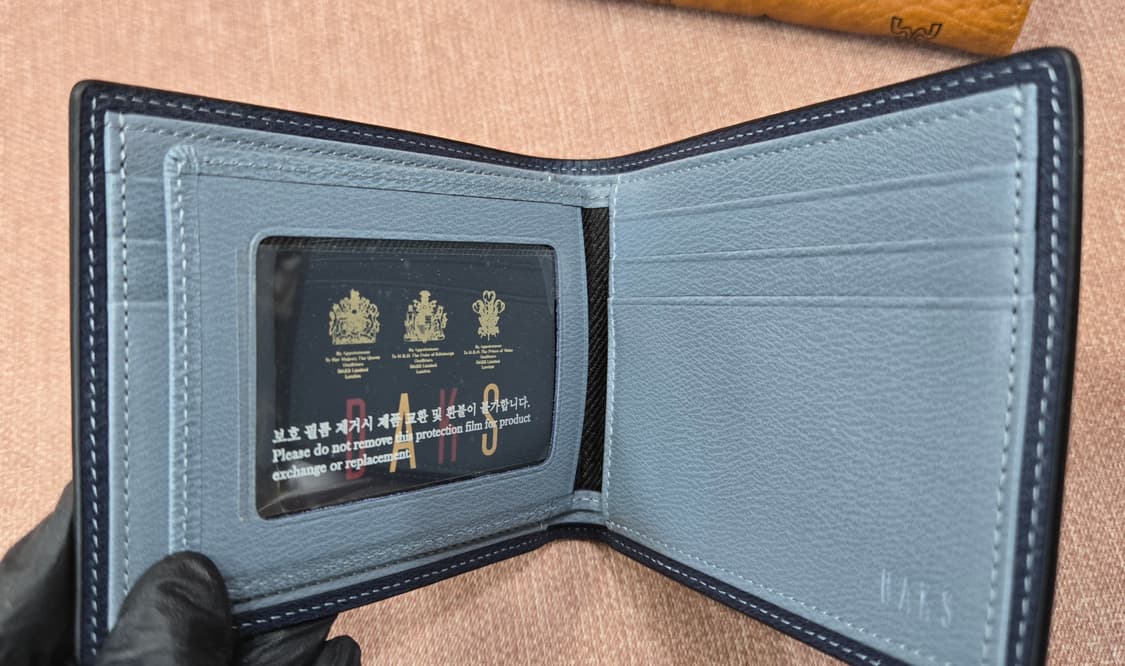 닥스 새상품- 다크블루 가죽 반지갑 상품이미지4