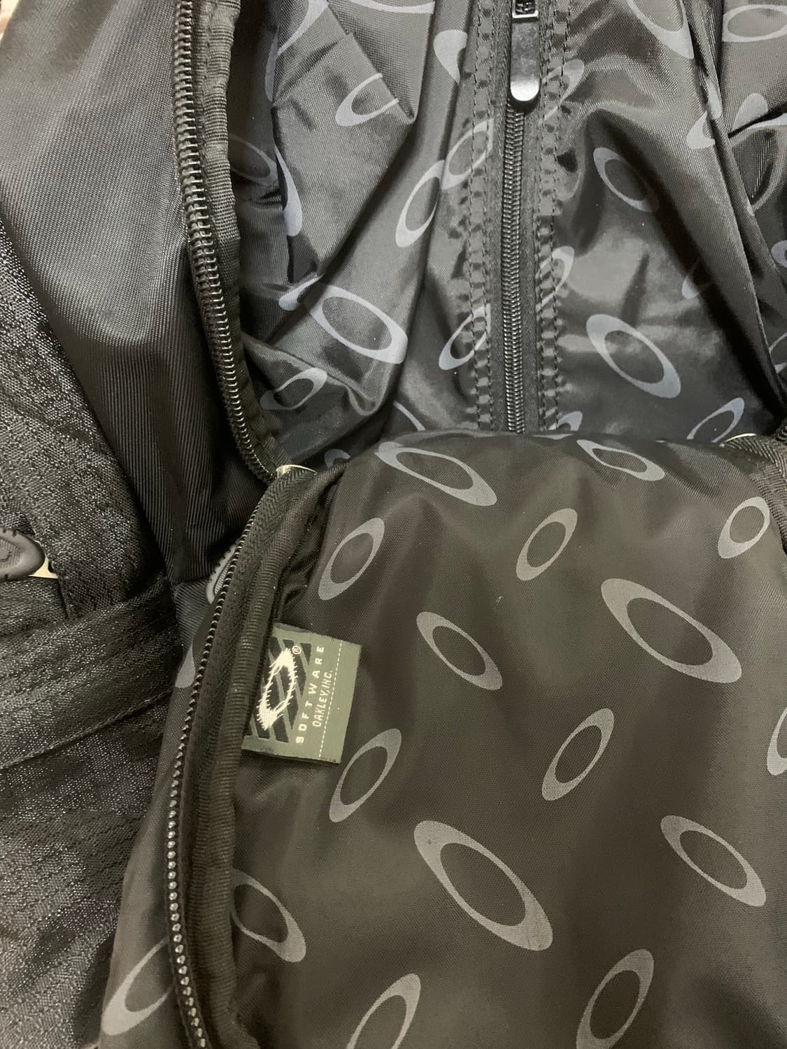 오클리 블랙 백팩 가방 상품이미지5