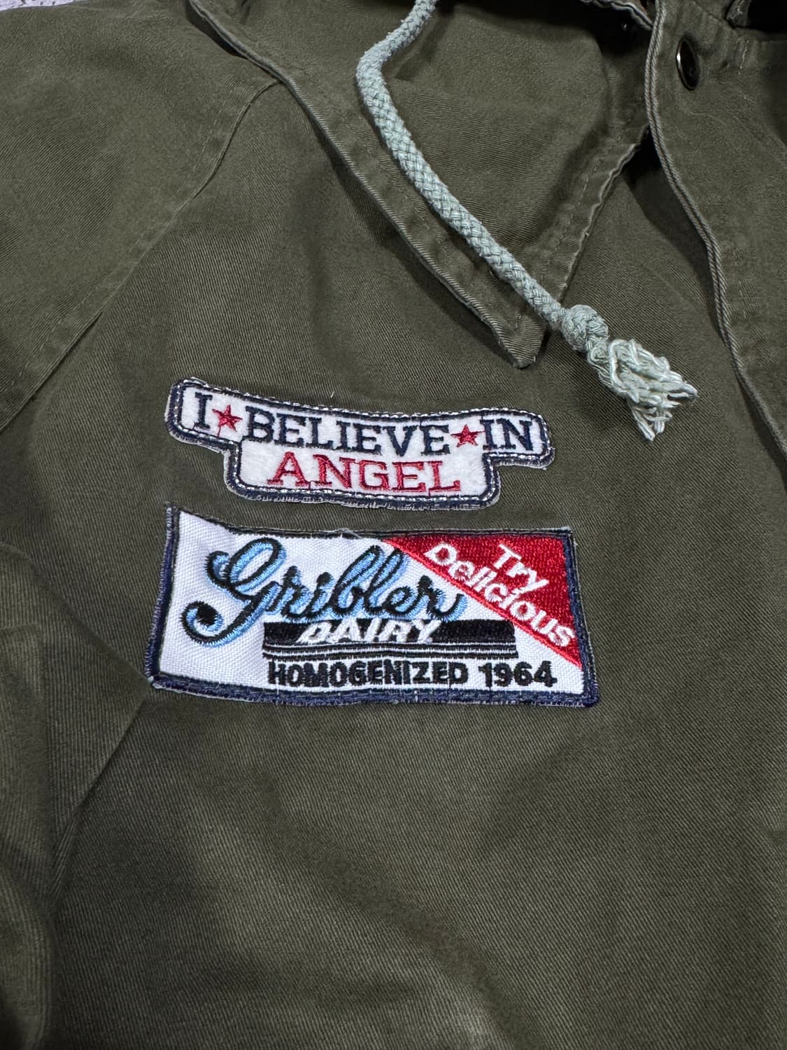 바배) 빈티지 올리브 그린 와펜 야상 후드 자켓 상품이미지3