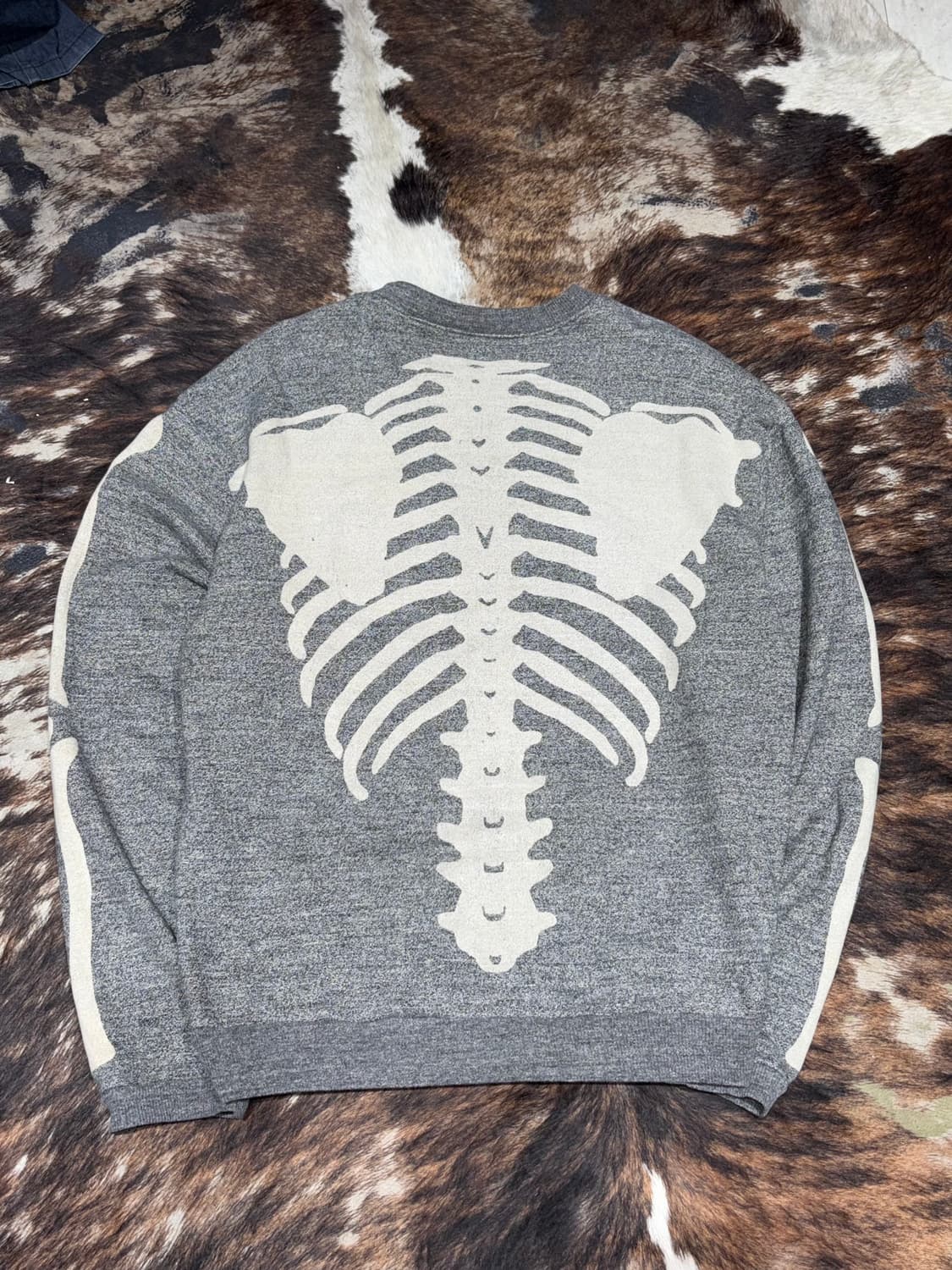 캐피탈 본 맨투맨 4size 상품이미지1