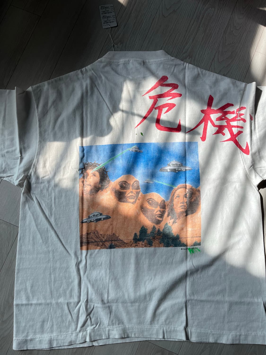 세인트 마이클 x 션 우더스푼 키키 숏슬리브 티셔츠 화 이트 - 25SS 상품이미지2