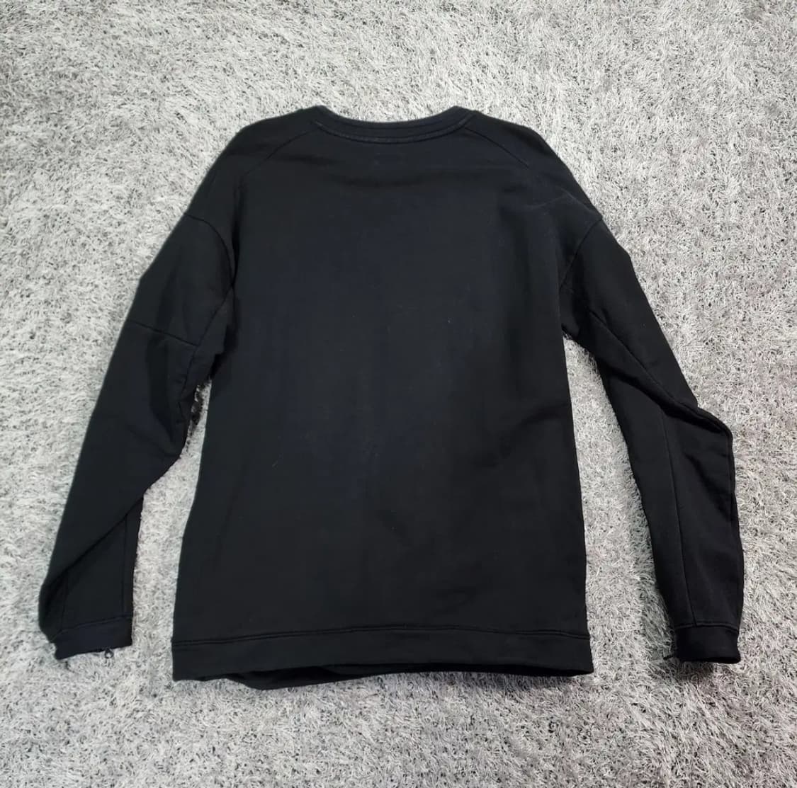 C.P컴퍼니 맨투맨 L 상품이미지6