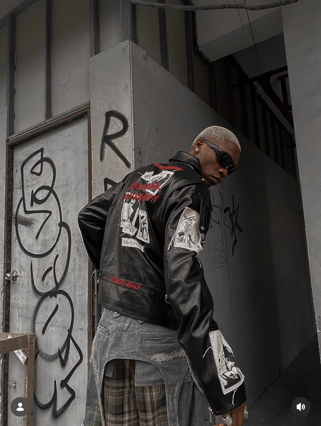 [새제품] emobrother 패치 레더 자켓 상품이미지8