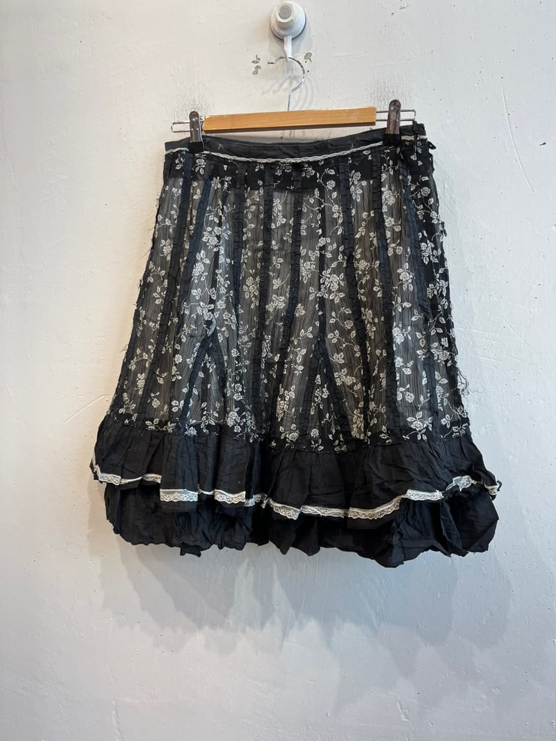 BLACK BUTTERFLY JPN 프릴 스커트 치마  상품이미지1