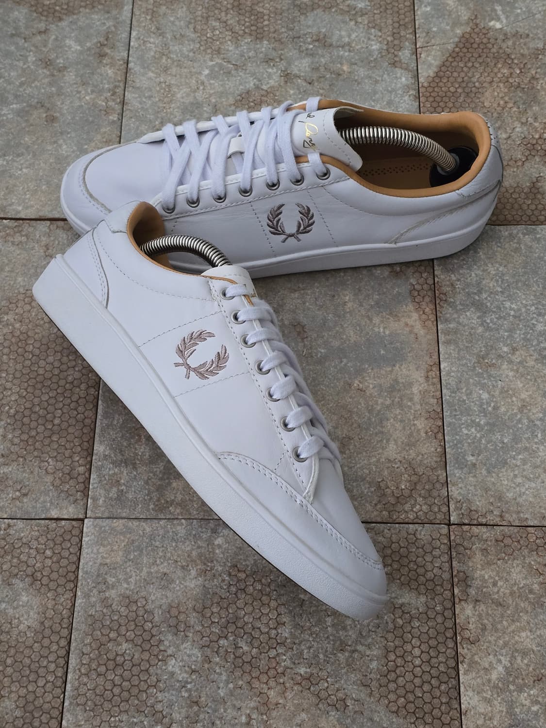 (250)프레드페리 호프만 레더 화이트 상품이미지6