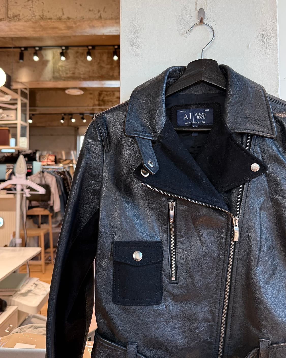 아르마니 진스 블랙 카우하인드 라이더 자켓 상품이미지4