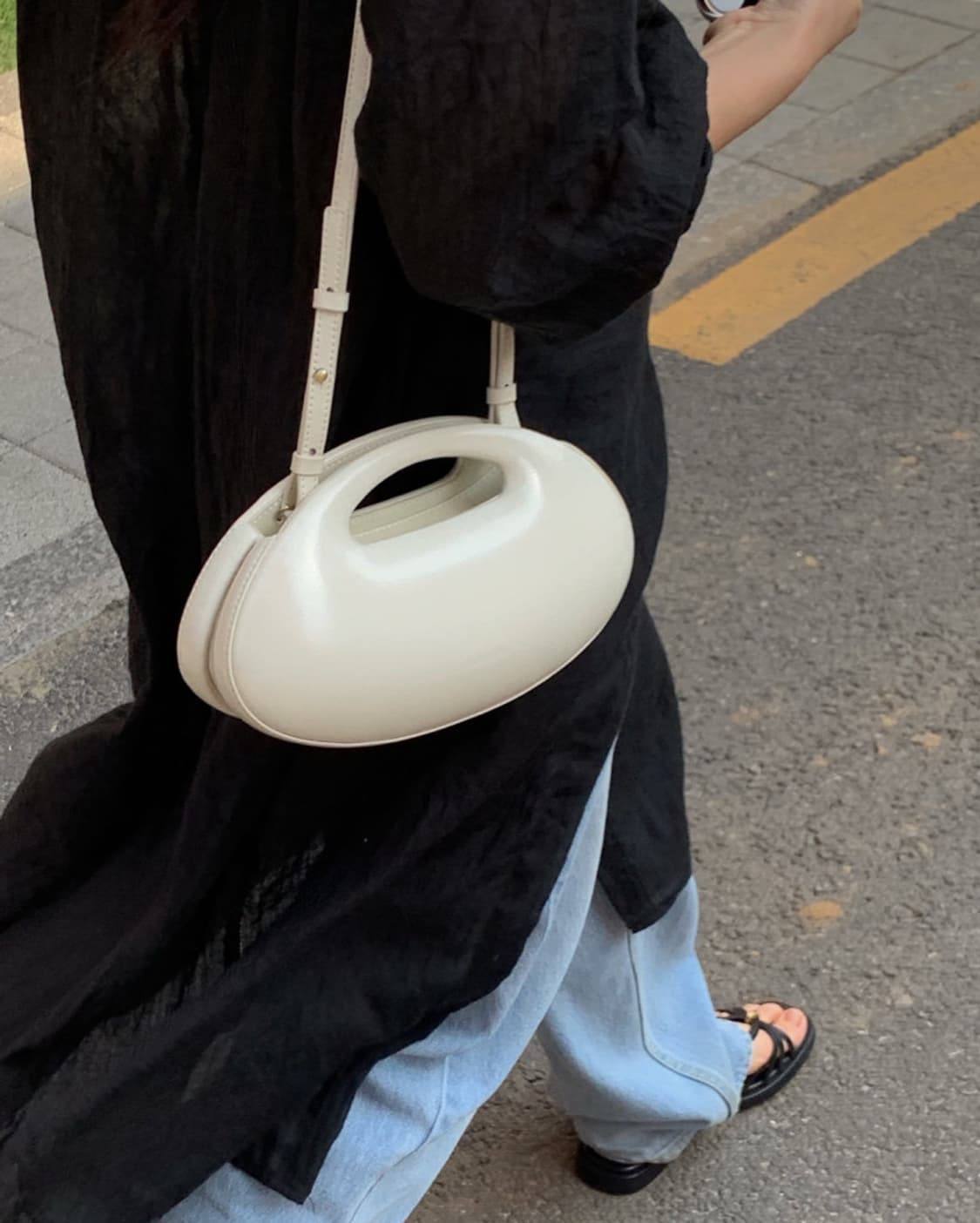 아카이브앱크 하프 베이글 아이보리 숄더 토트백 가방 상품이미지1