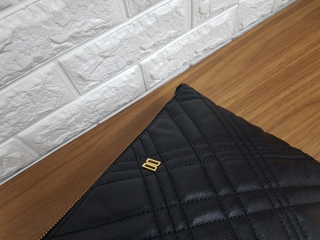 닥스 클러치백 (퀄팅가죽) 상품이미지2