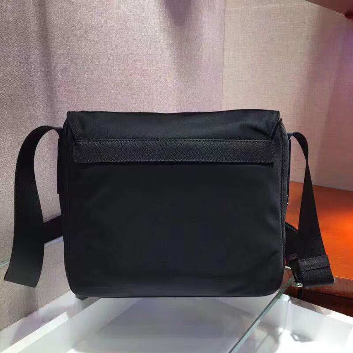 프라다 나일론 삼각로고 메신저백 크로스백 블랙 상품이미지7