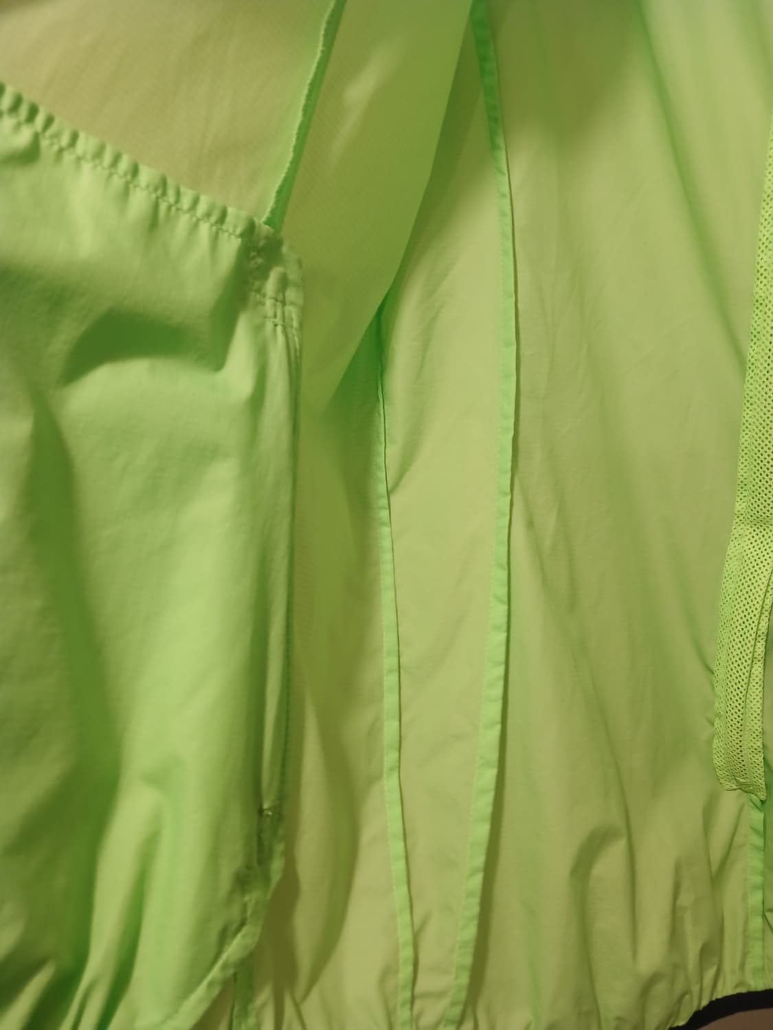 데상트 정품 여성 바람막이 85 사이즈 상품이미지2