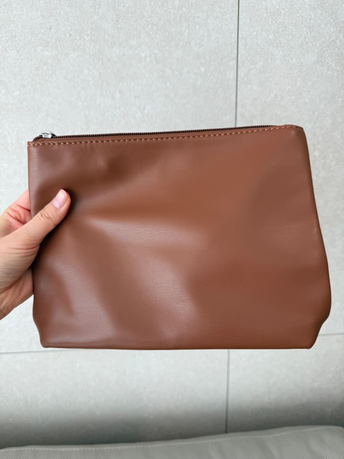 미사용 새상품 / 보부상 가방 / 부들부들 소재 / 파우치 포함  상품이미지2