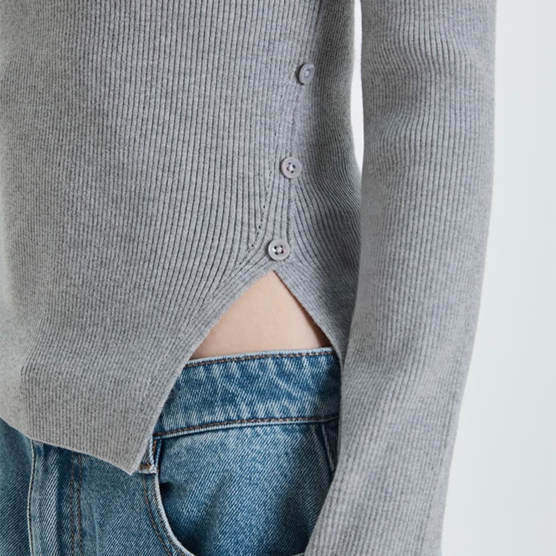 미쏘 버튼업 언발숄더 풀오버 상품이미지4