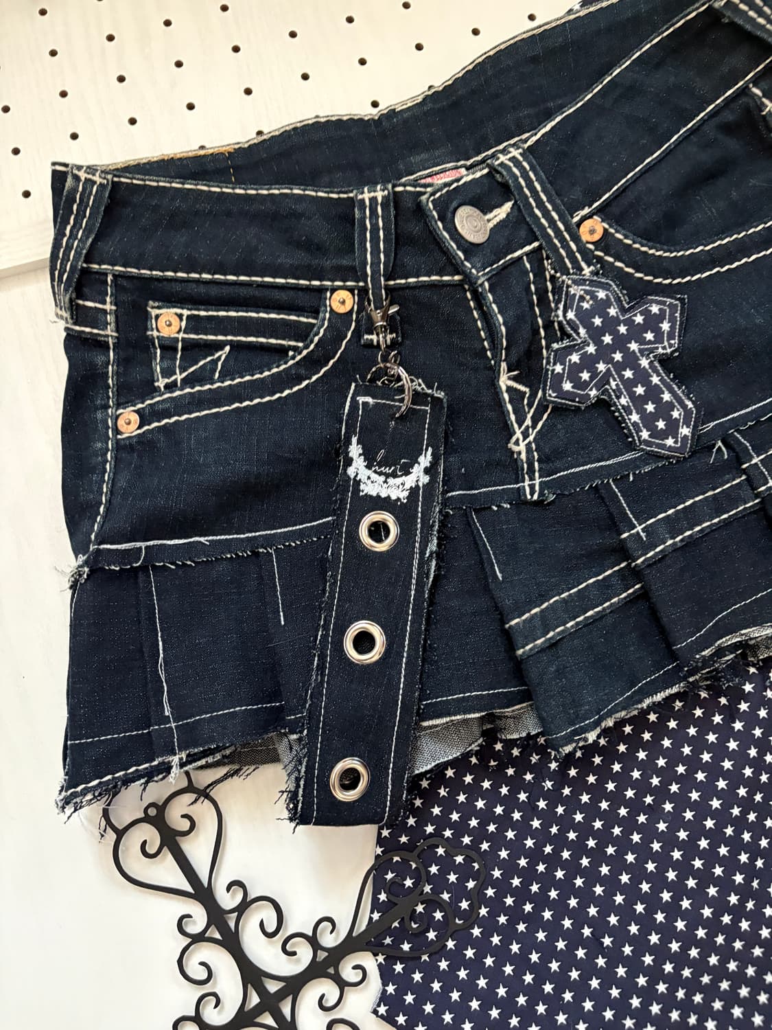 Trulylion Hurt Logo Keyring Denim skirt  상품이미지2