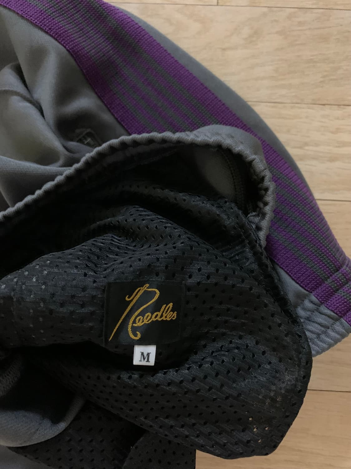 니들스 Needle 트랙팬츠 내로우 그레이/퍼플 M 상품이미지2