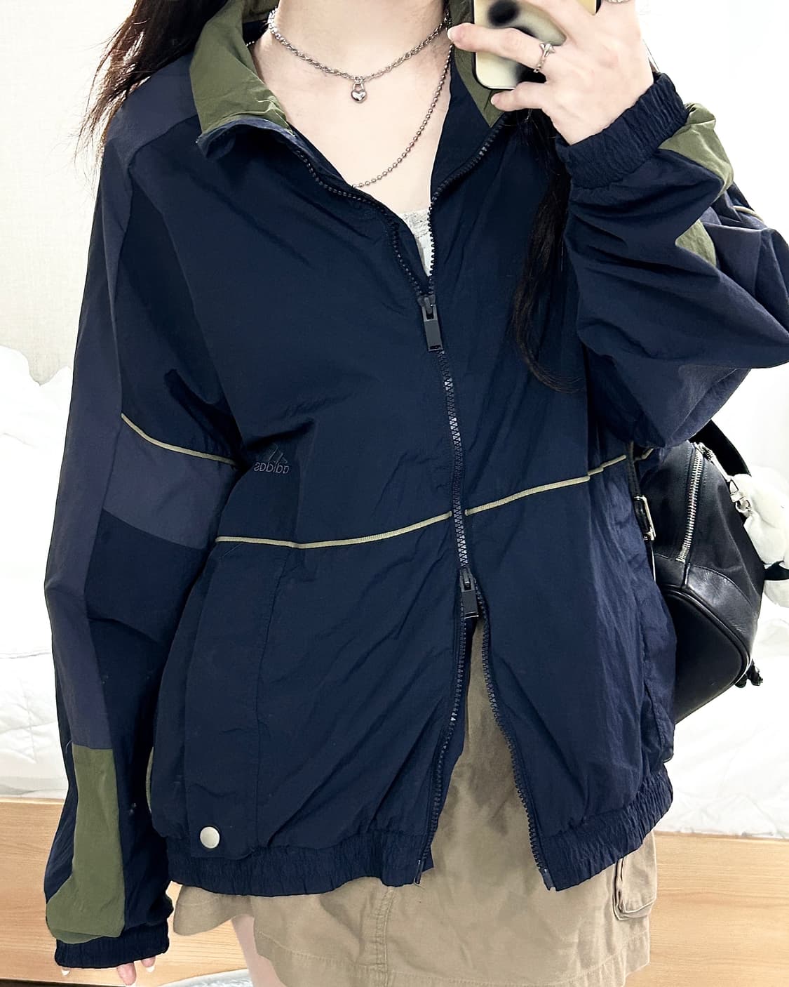 아디다스 배색 투웨이 우븐자켓 상품이미지3