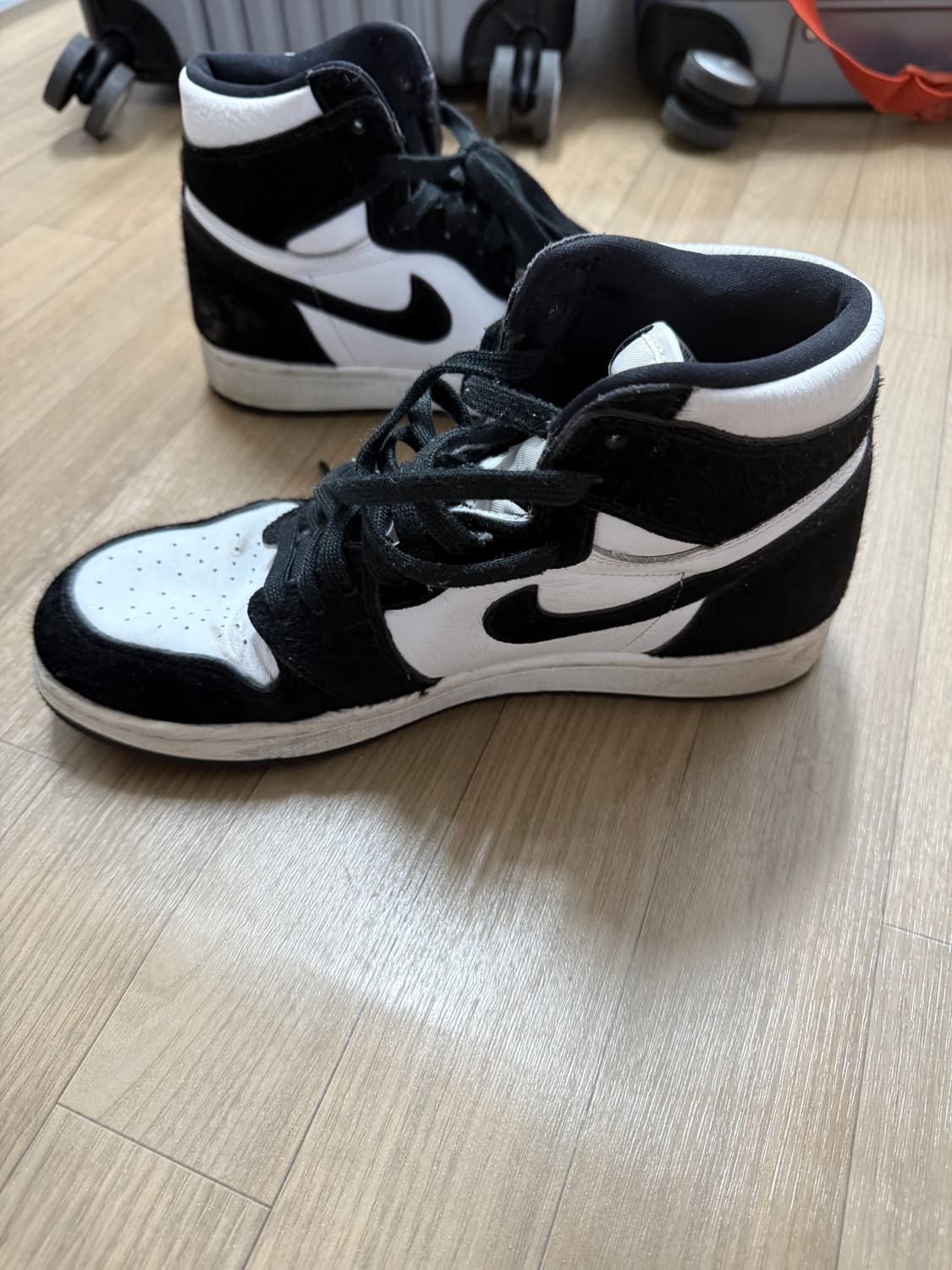 (W) 조던1 레트로 하이 트위스트 (털고래)  상품이미지3