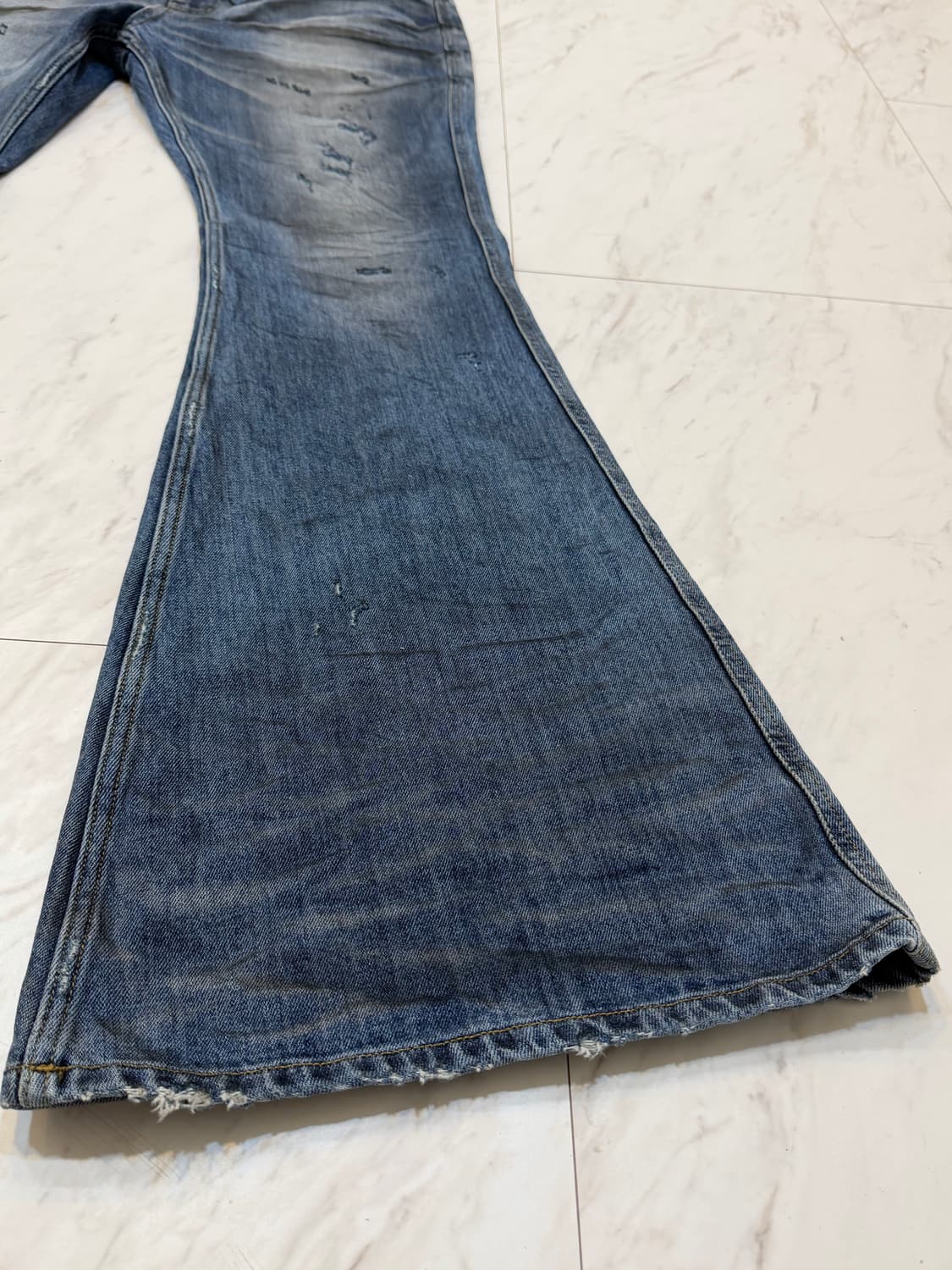 [2] 언더마이카 오일 플레어 워싱 진 상품이미지6