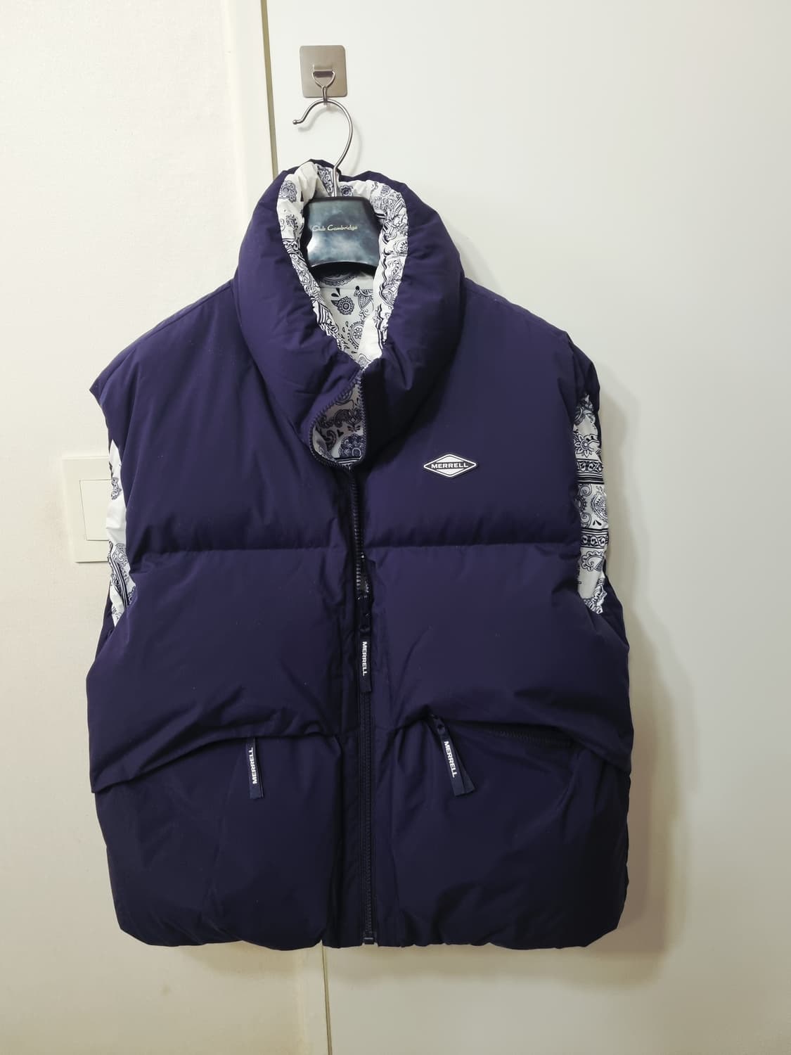 머렐 정품 양면 민소매 오리털패딩 105사이즈 상품이미지1