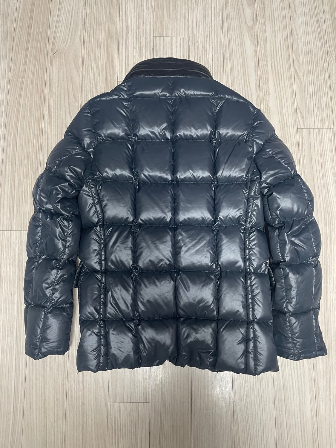 정품 듀베티카 구스 패딩 46사이즈 상품이미지6