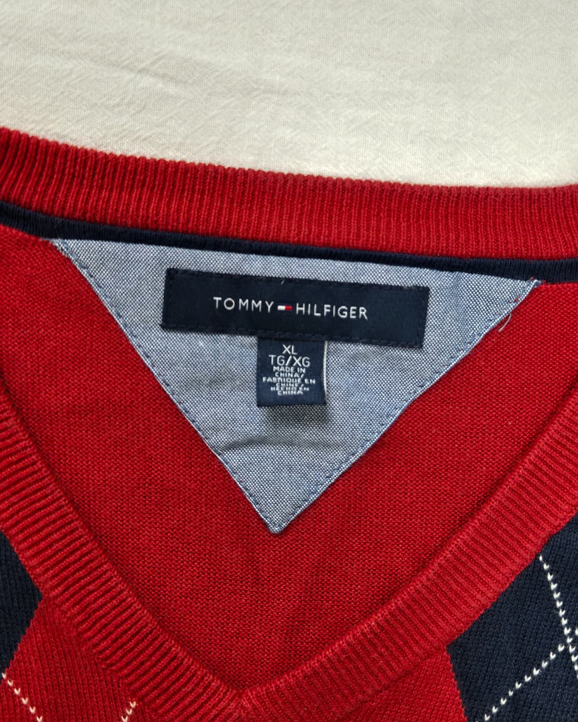 타미힐피거 클래식 아가일 브이넥 니트 상품이미지4
