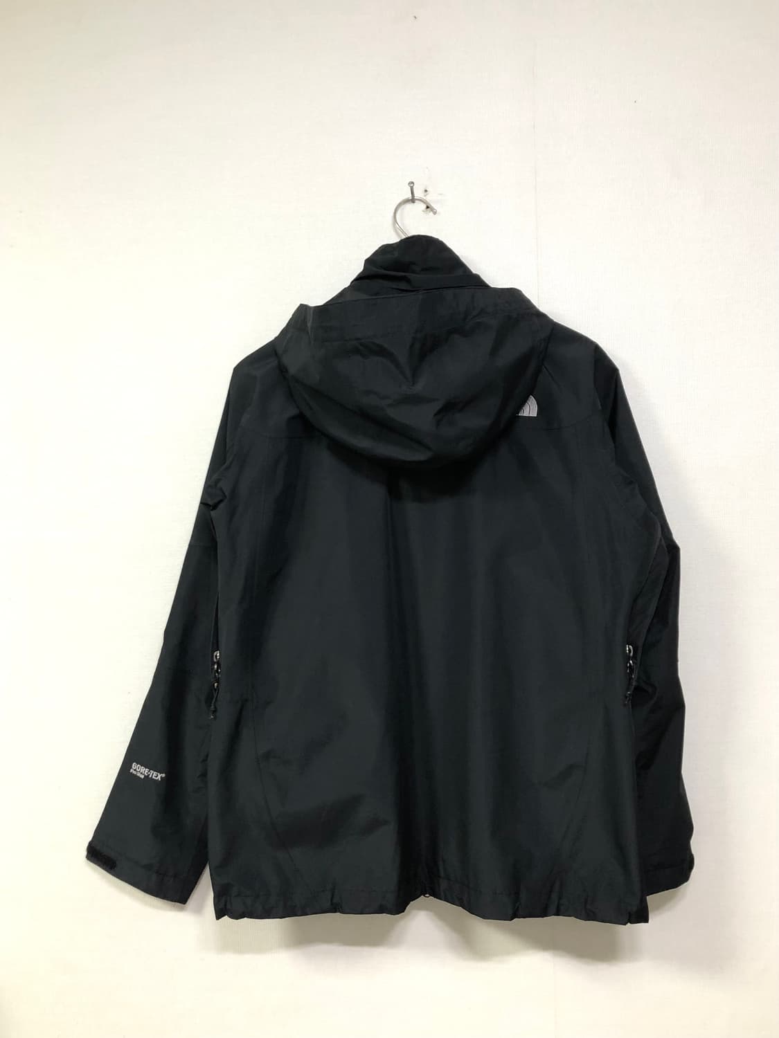 노스페이스 여성 써밋시리즈 고어텍스 프로쉘 바람막이 자켓 _ 블랙 90L 상품이미지5