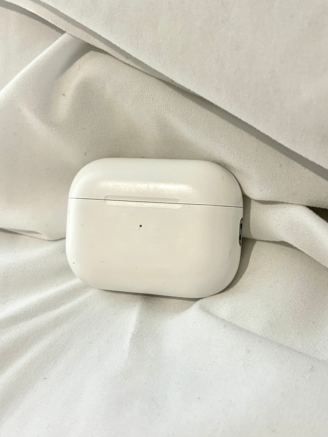 에어팟 프로 2세대 본체 상품이미지1