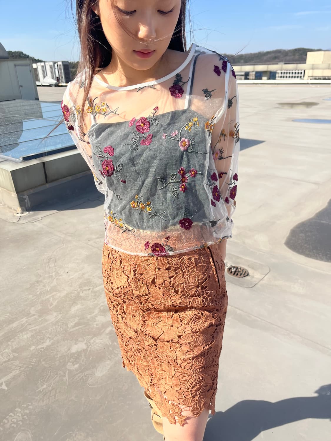 Floral Sheer Top 플로럴 쉬어 탑 상품이미지1