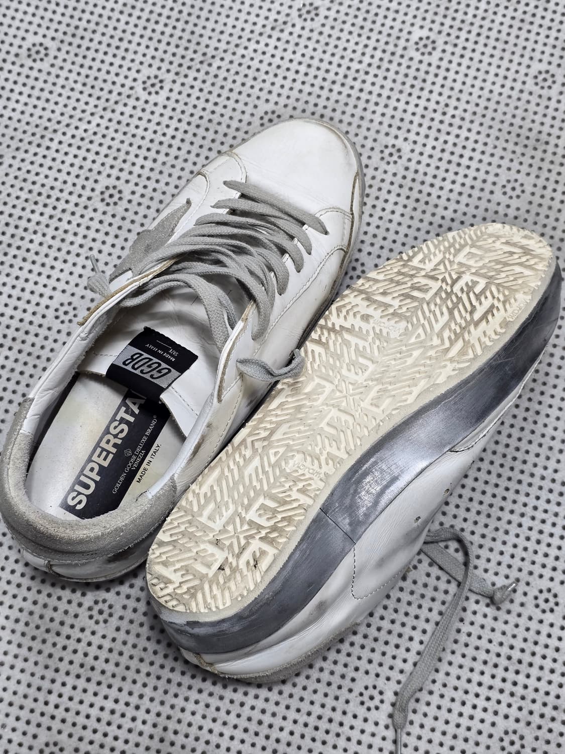 골든구스 슈퍼스타 실버탭 비브람솔 스니커즈 42 상품이미지6