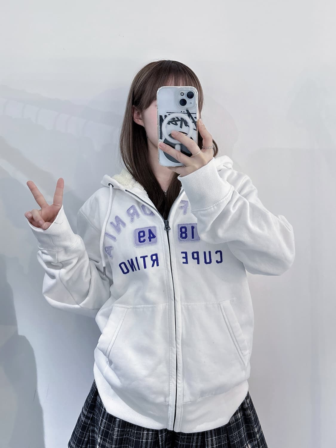 후아유 화이트 양털 후드집업 상품이미지2