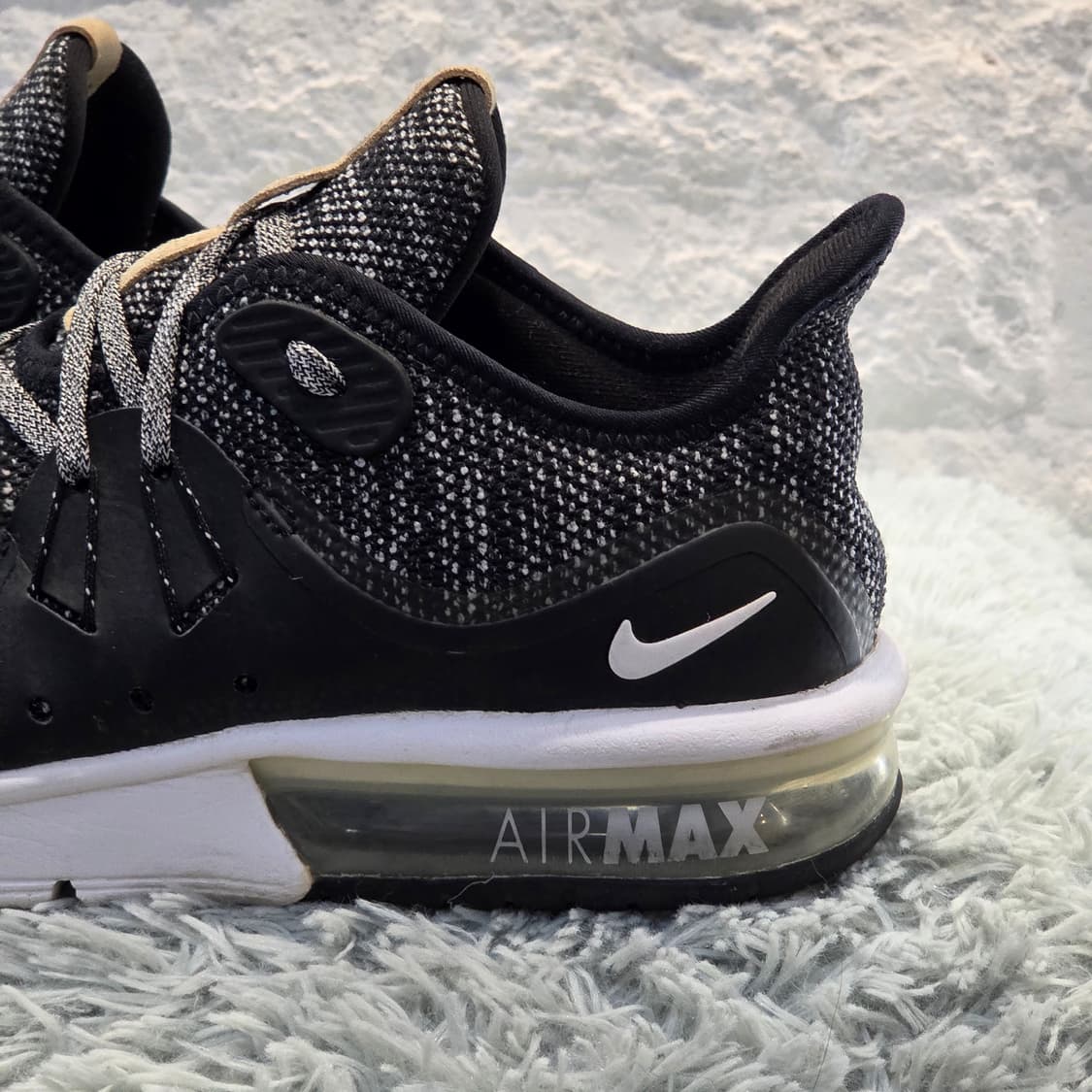 2q-4:나이키 에어맥스 시퀀트 3 블랙 니트 (250mm) 상품이미지3