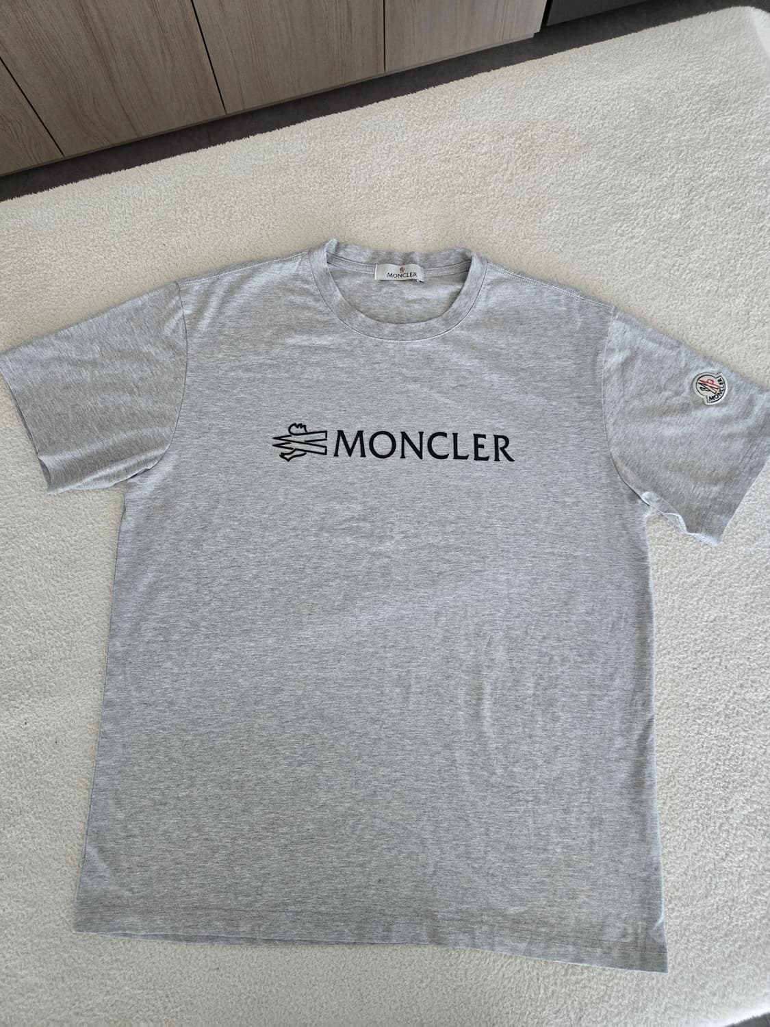 몽클레어 반팔티 그레이 L 상품이미지2