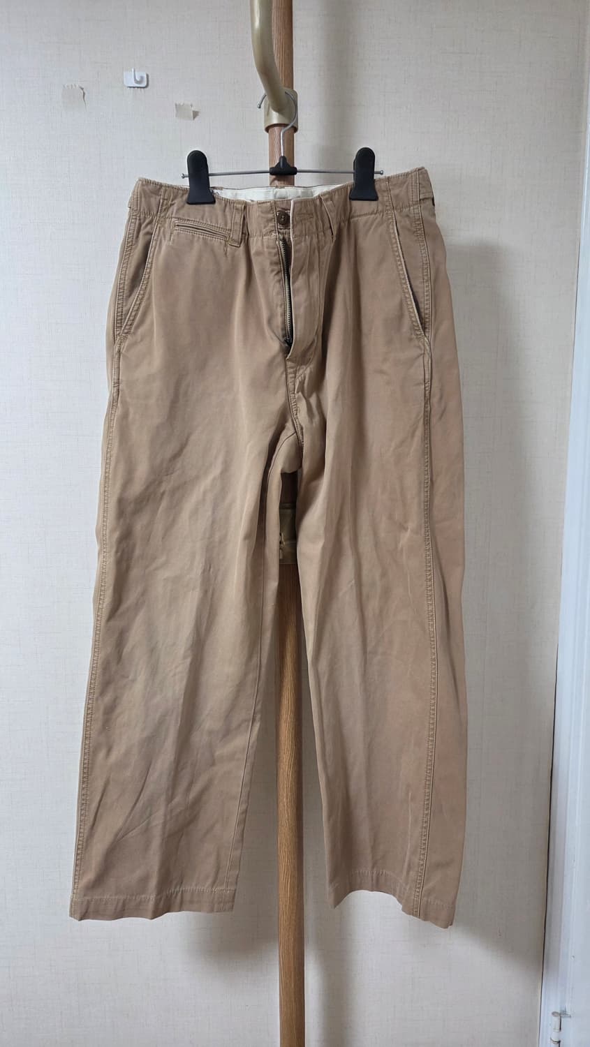 폴로 베이지 면바지 상품이미지1