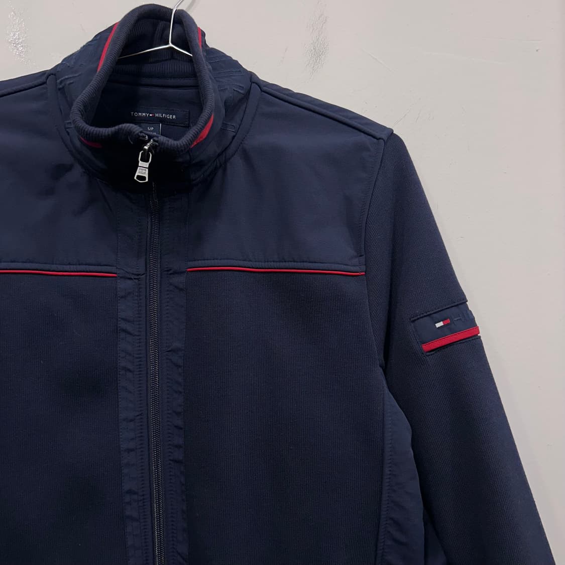 타미힐피거 슬리브로고 하이넥 니트 나일론자켓 상품이미지1