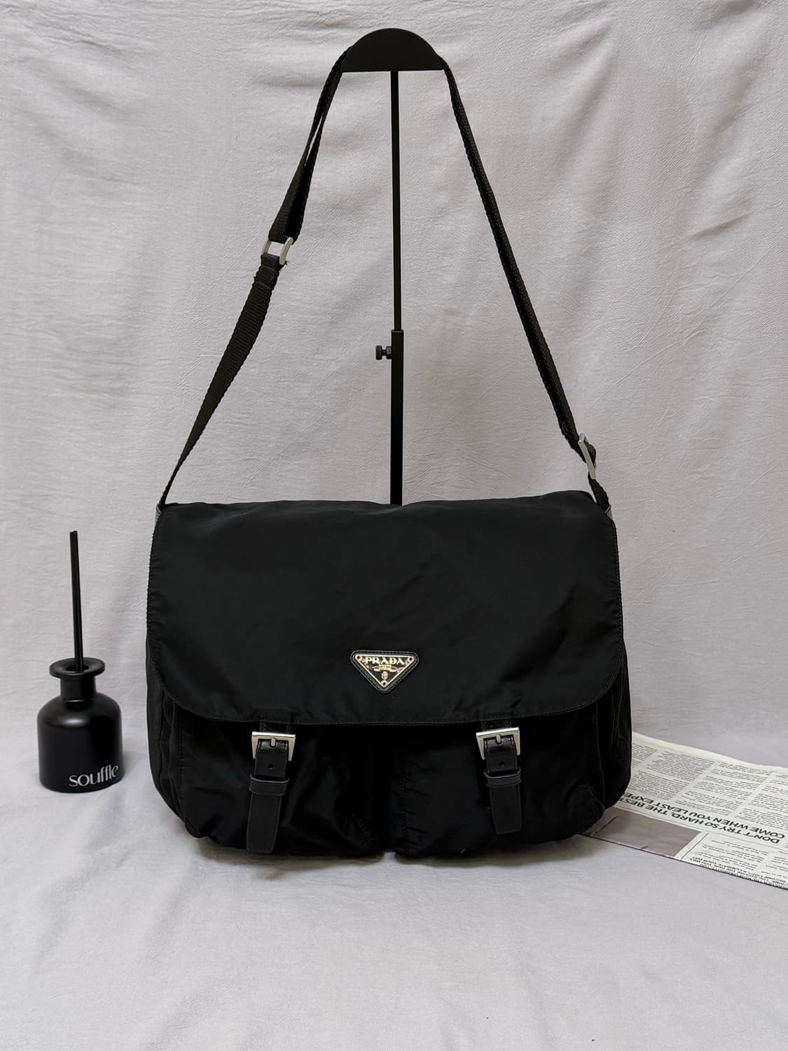 (컨디션굿)프라다 투버클 포코노 나일론 메신저백 크로스백 상품이미지9