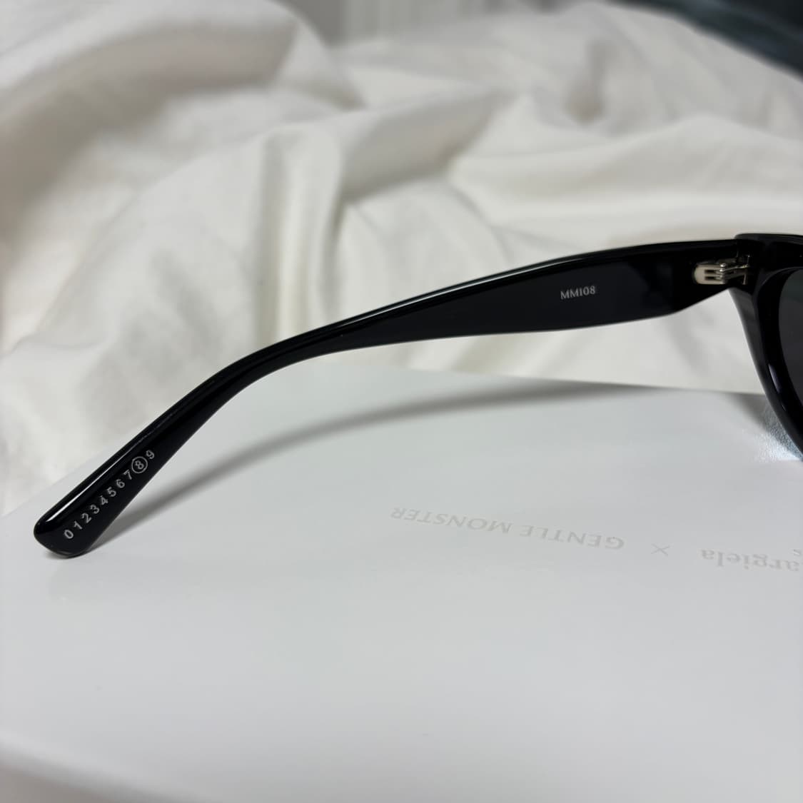 젠틀 몬스터 x 메종 마르지엘라 MM108 블랙 블랙 상품이미지8