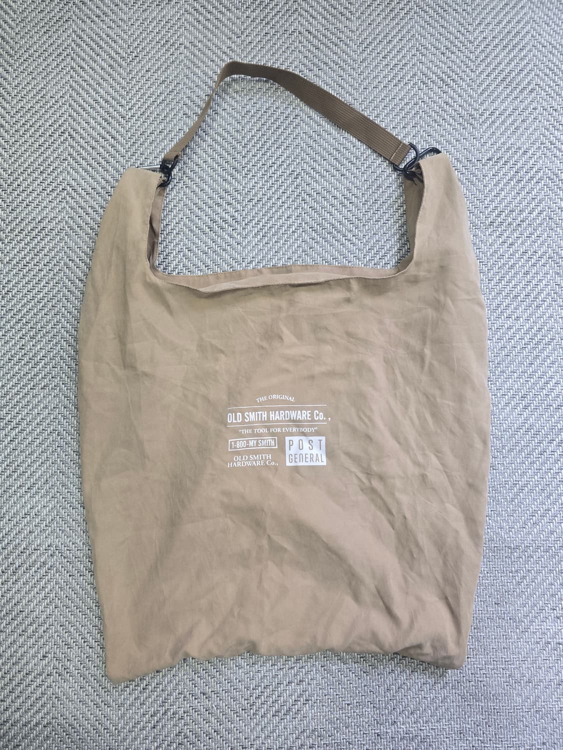 Niko and old smith tote bag 상품이미지1