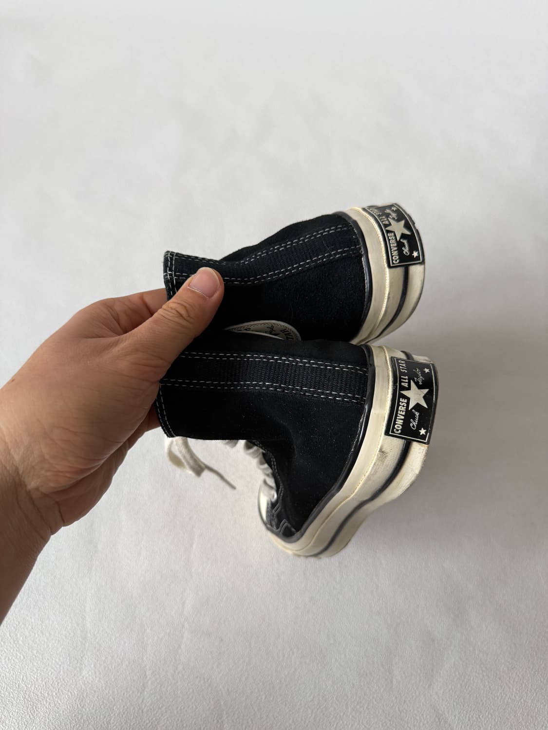 [240]컨버스(Converse) 척테일러 하이 스웨이드 블랙 상품이미지7