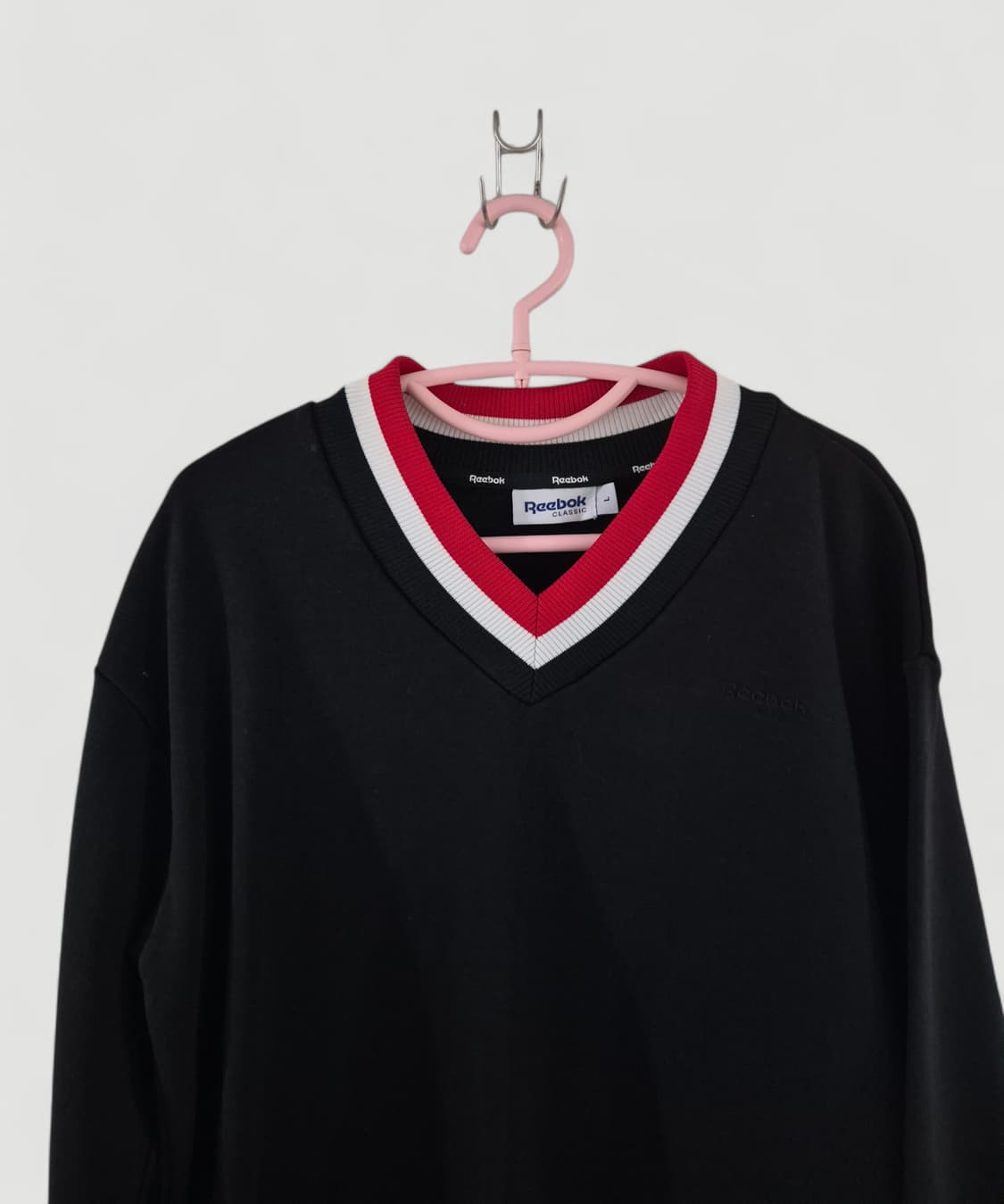 [L]리복 클래식 브이넥 맨투맨 상품이미지1