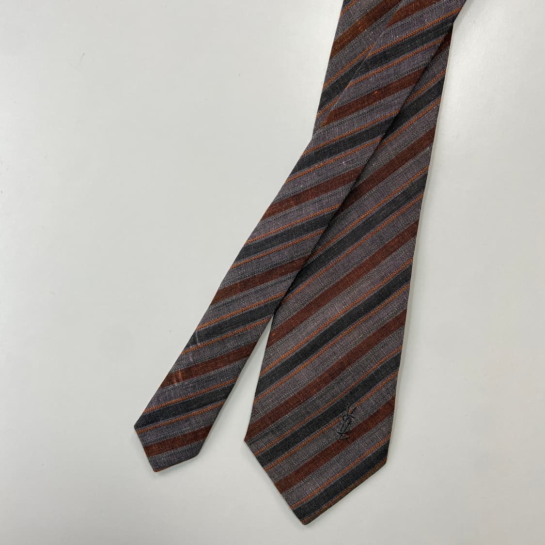 입생로랑(YSL) 심플로고 명품 정품 넥타이 8.6cm 상품이미지2