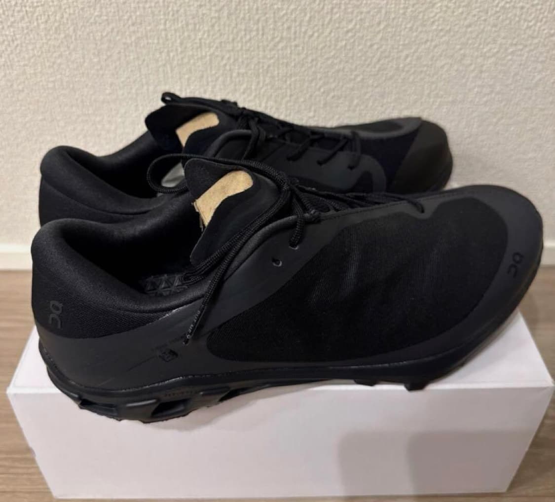 온 러닝 x 파프 클라우드 벤처 블랙 260 상품이미지2