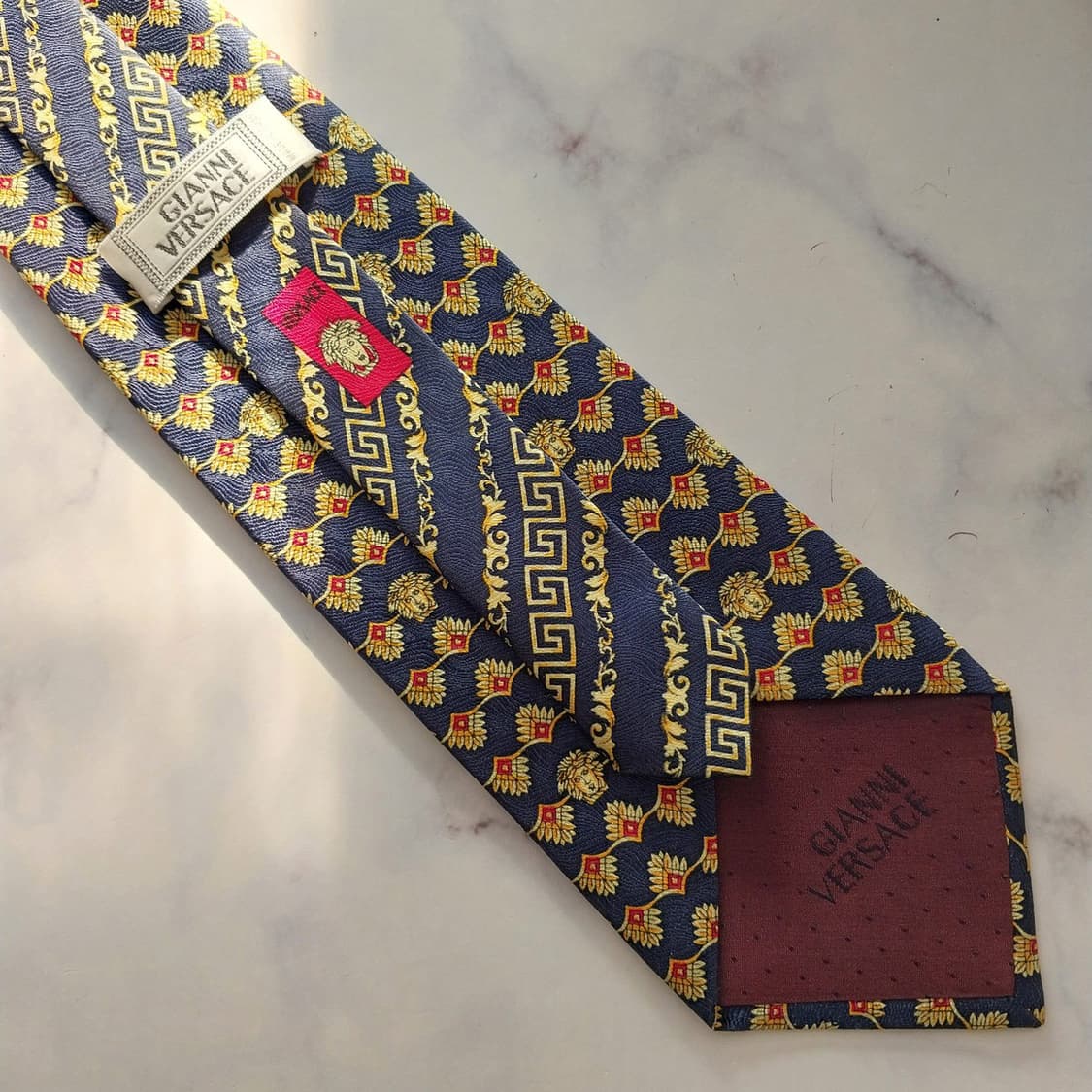 베르사체 실크 네이비&골드 메두사 넥타이 9.5cm A+등급 K1375
 상품이미지8