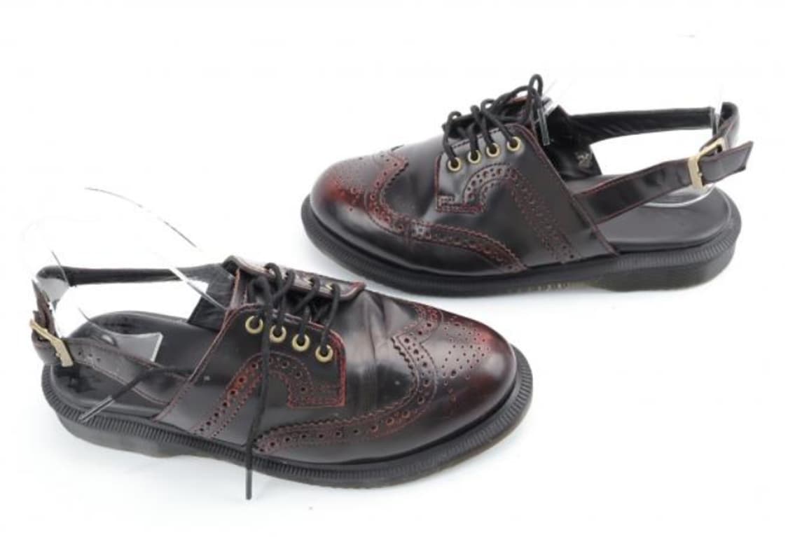 닥터마틴 샌들 상품이미지1